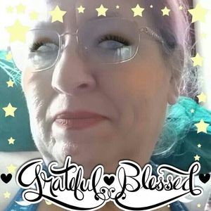 Meet your Posher, Deana